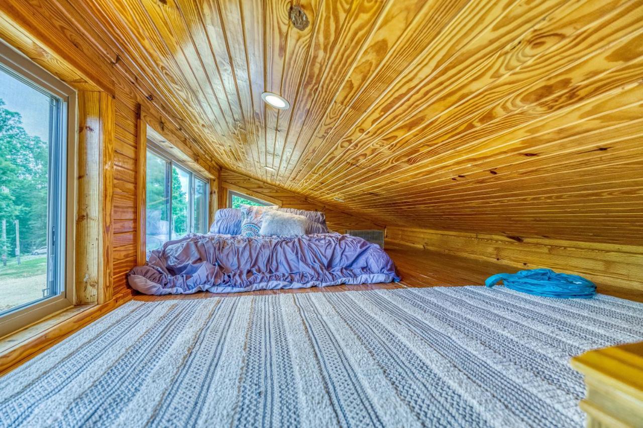 The Gemini-A Dreamy, Waterfront Tiny Cabin Rogersville Exterior photo